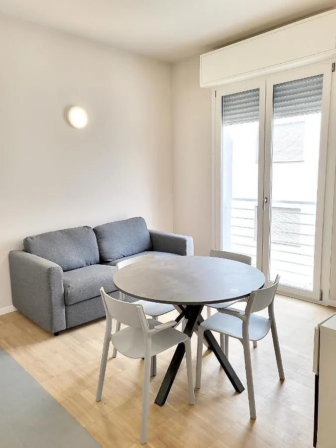 Rho Mind Fiera House Apartment 0*,